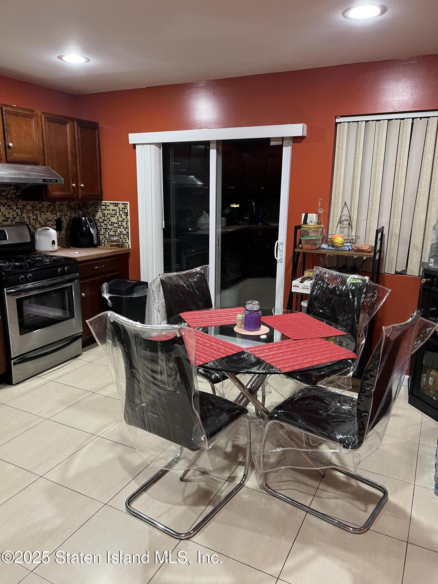 256 Maple Parkway Staten Island, NY 10303 - Photo 12 of 21 a outdoor space with furniture