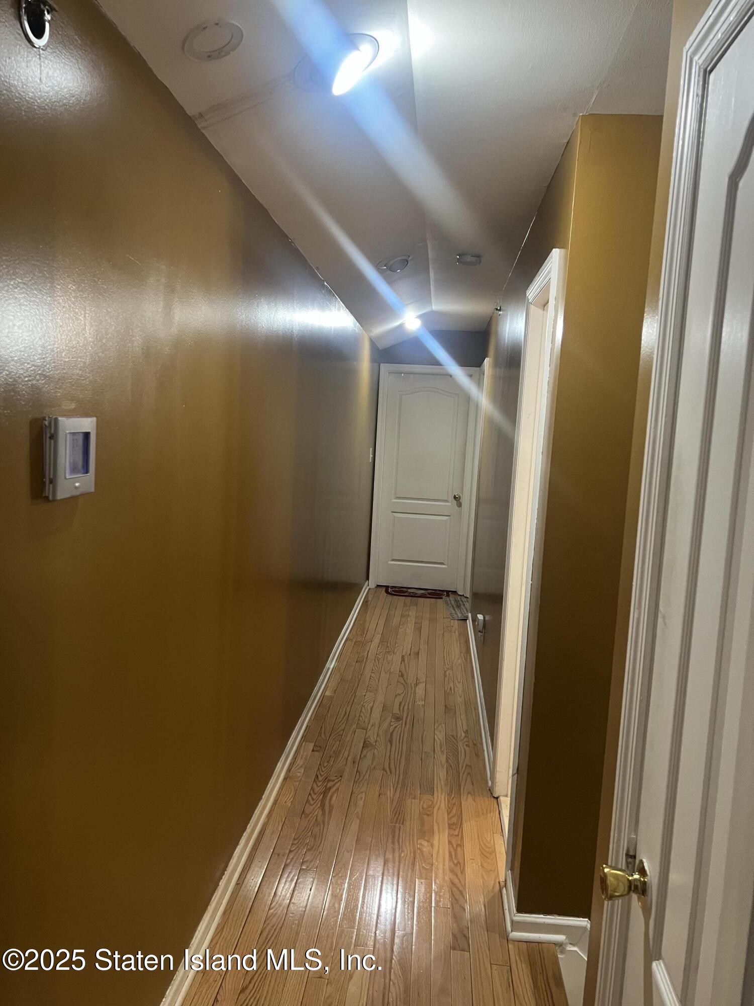 256 Maple Parkway Staten Island, NY 10303 - Photo 7 of 21 a view of gallery