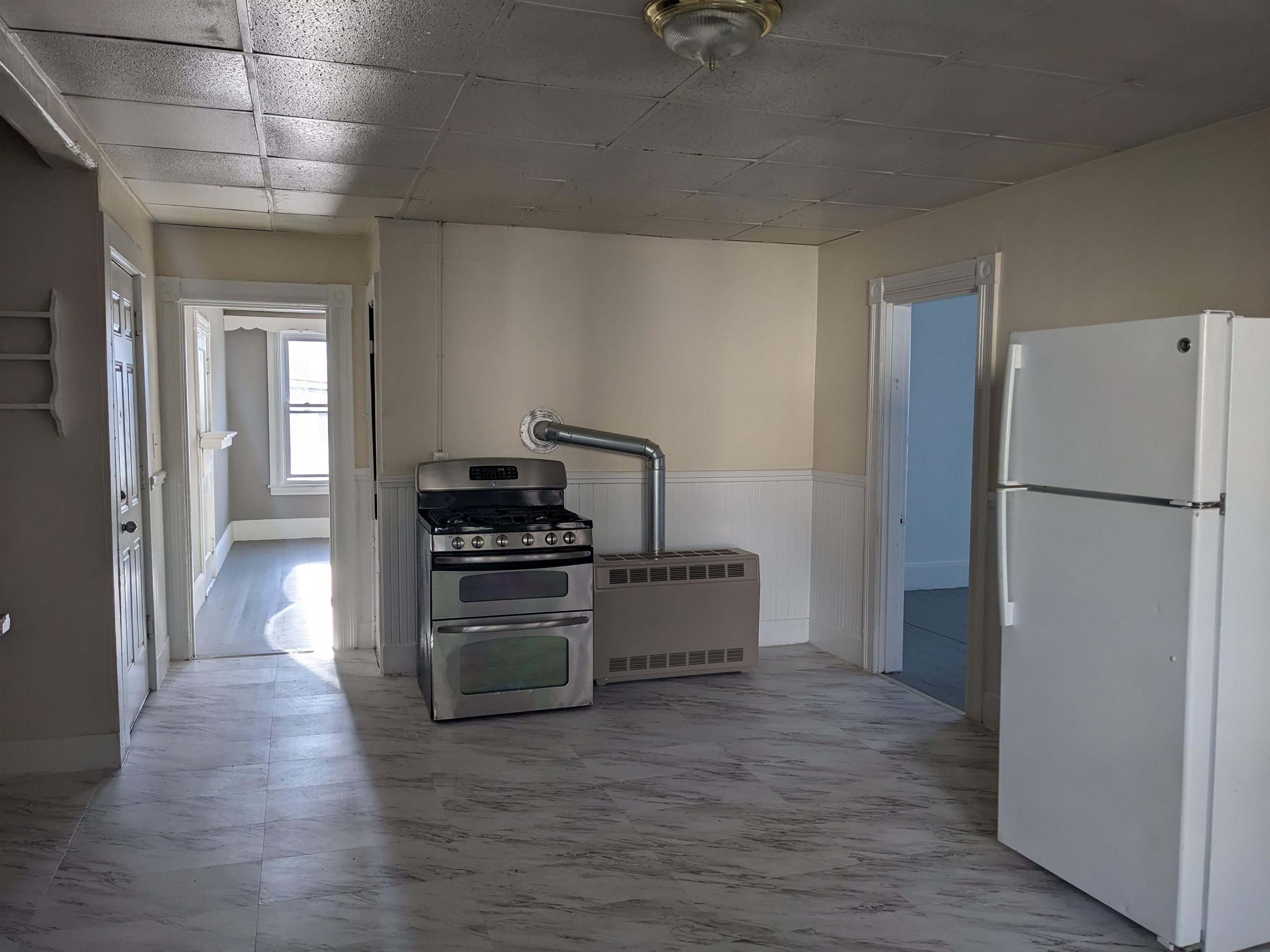 205 Wilson Street, Unit 2 Manchester, NH 03103 - Photo 6 of 14