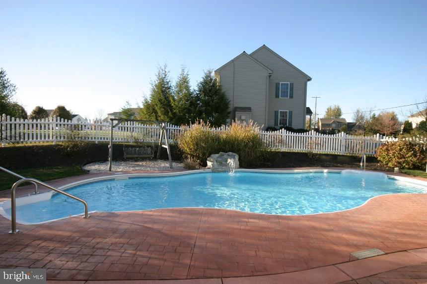 2191 Butter Road Lancaster, PA 17601 - Photo 3 of 15