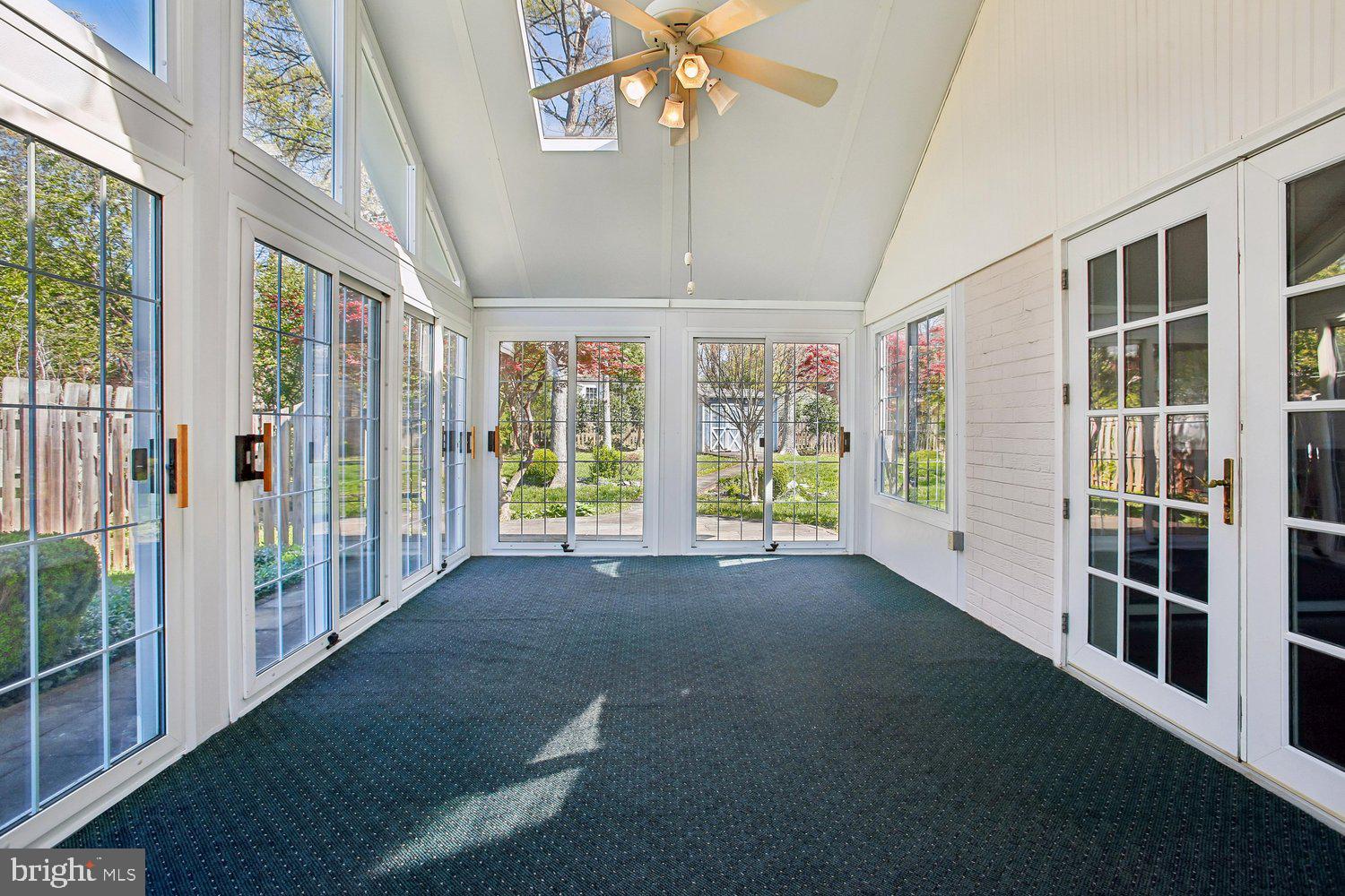 6809 Ontario Street Springfield, VA 22152 - Photo 35 of 70 4-Season Room