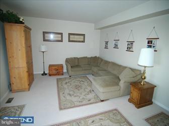 406 Martins Road Sinking Spring, PA 19608 - Photo 2 of 6 Family Room