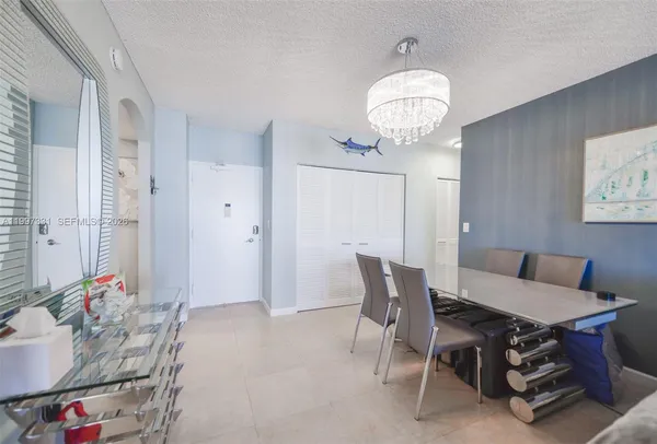 $2,800 | 1950 South Ocean Drive, Unit 20D, Hallandale Beach, FL 33009