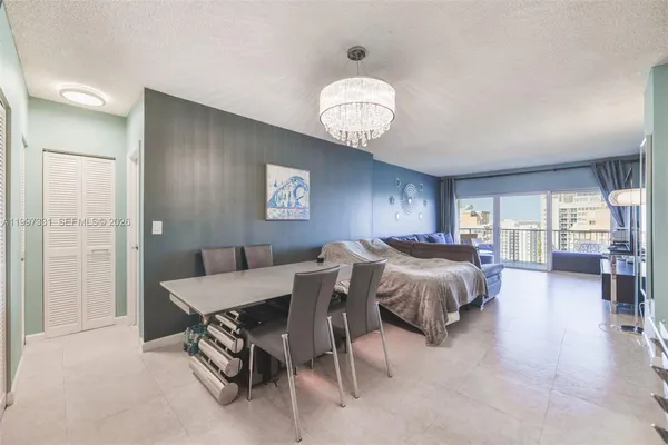 $2,800 | 1950 South Ocean Drive, Unit 20D, Hallandale Beach, FL 33009