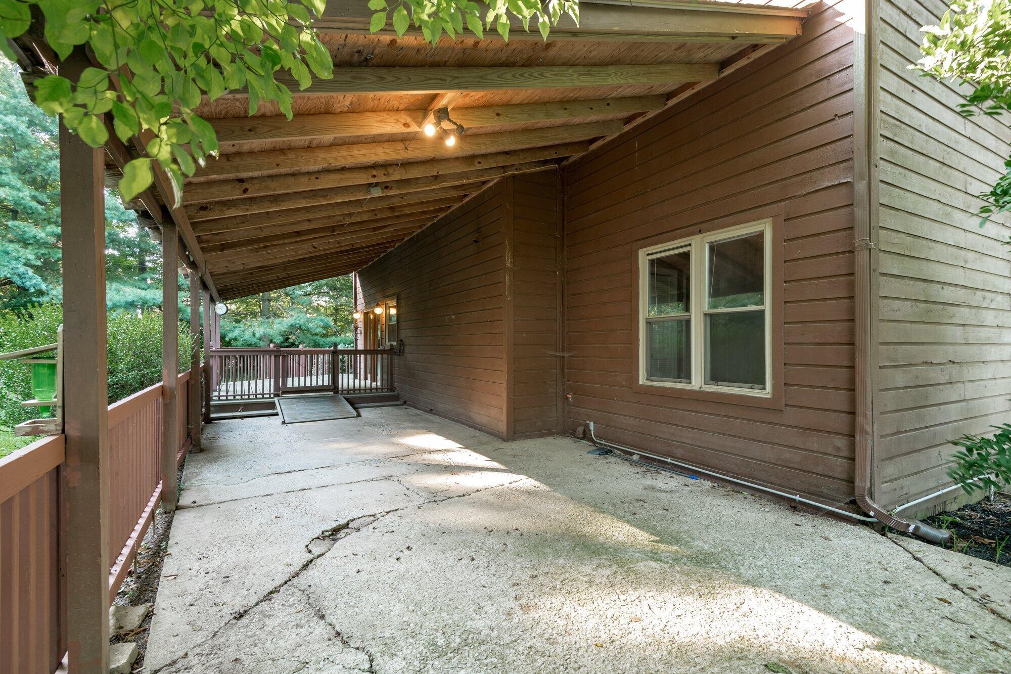 3647 Winchester Road Lexington, KY 40509 - Photo 24 of 35 026-3647_winchester_rd_8_9_22-highrez.jp