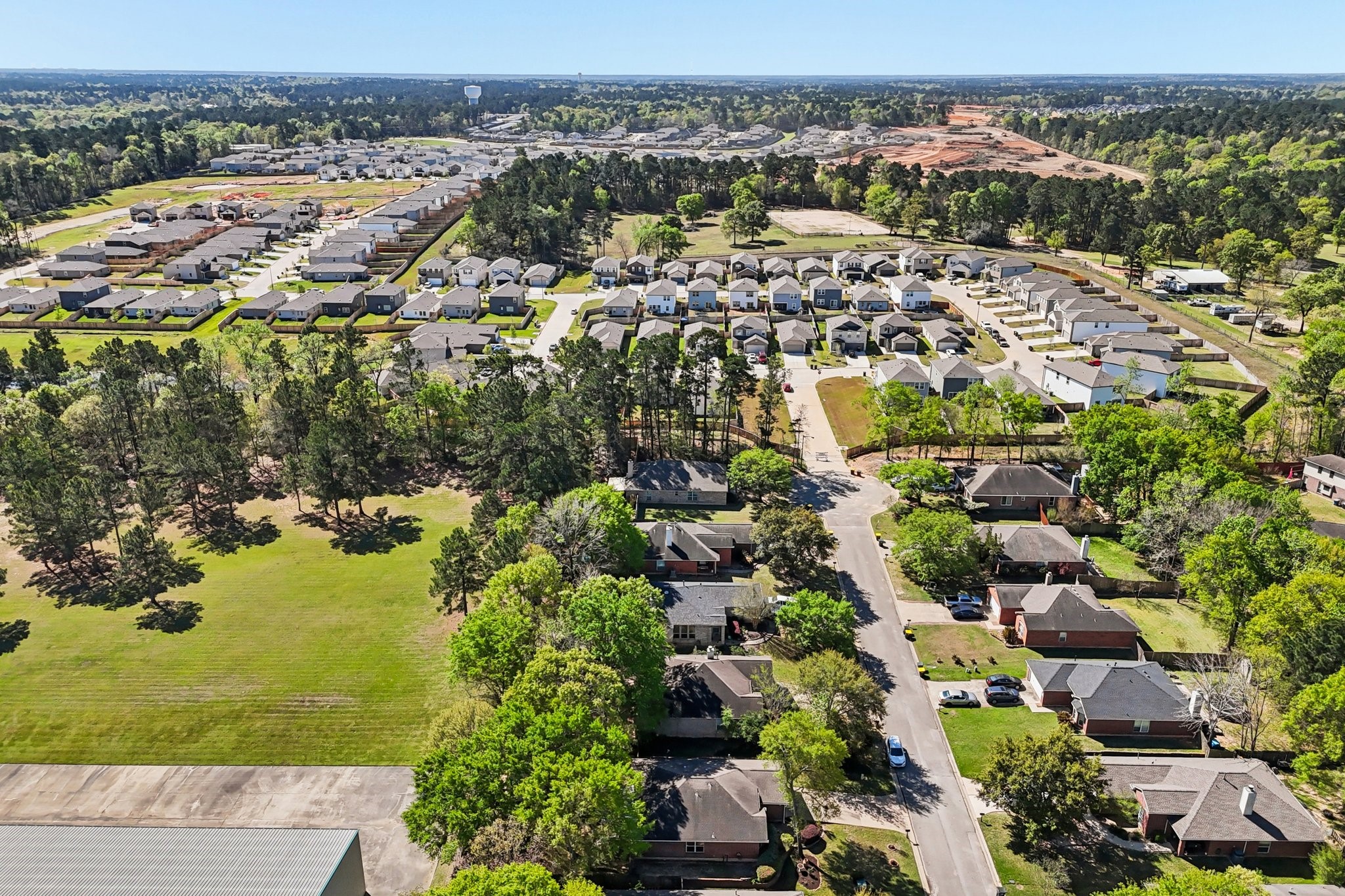 281 Mesa View Conroe, TX 77316 - Photo 35 of 38