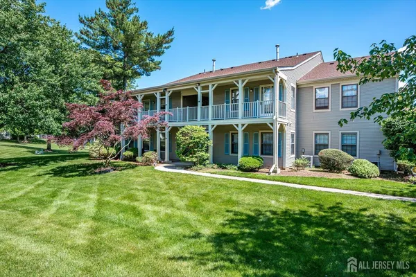 $265,000 | 294 Hatfield Lane, East Brunswick, NJ 08816