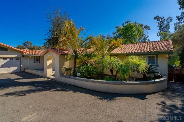 a view of a porch with furniture