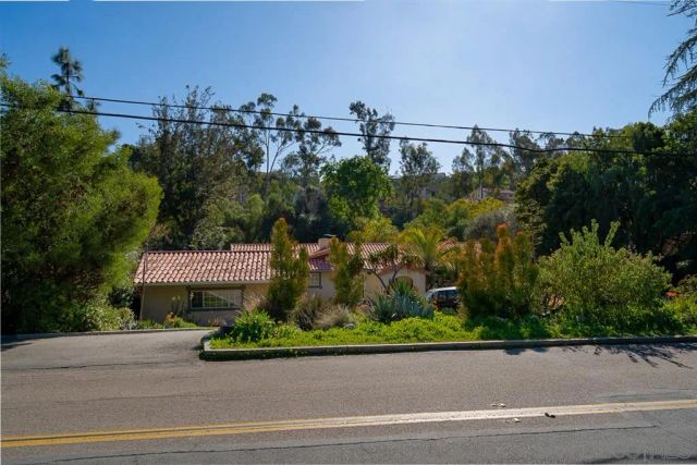 a view of a sign board