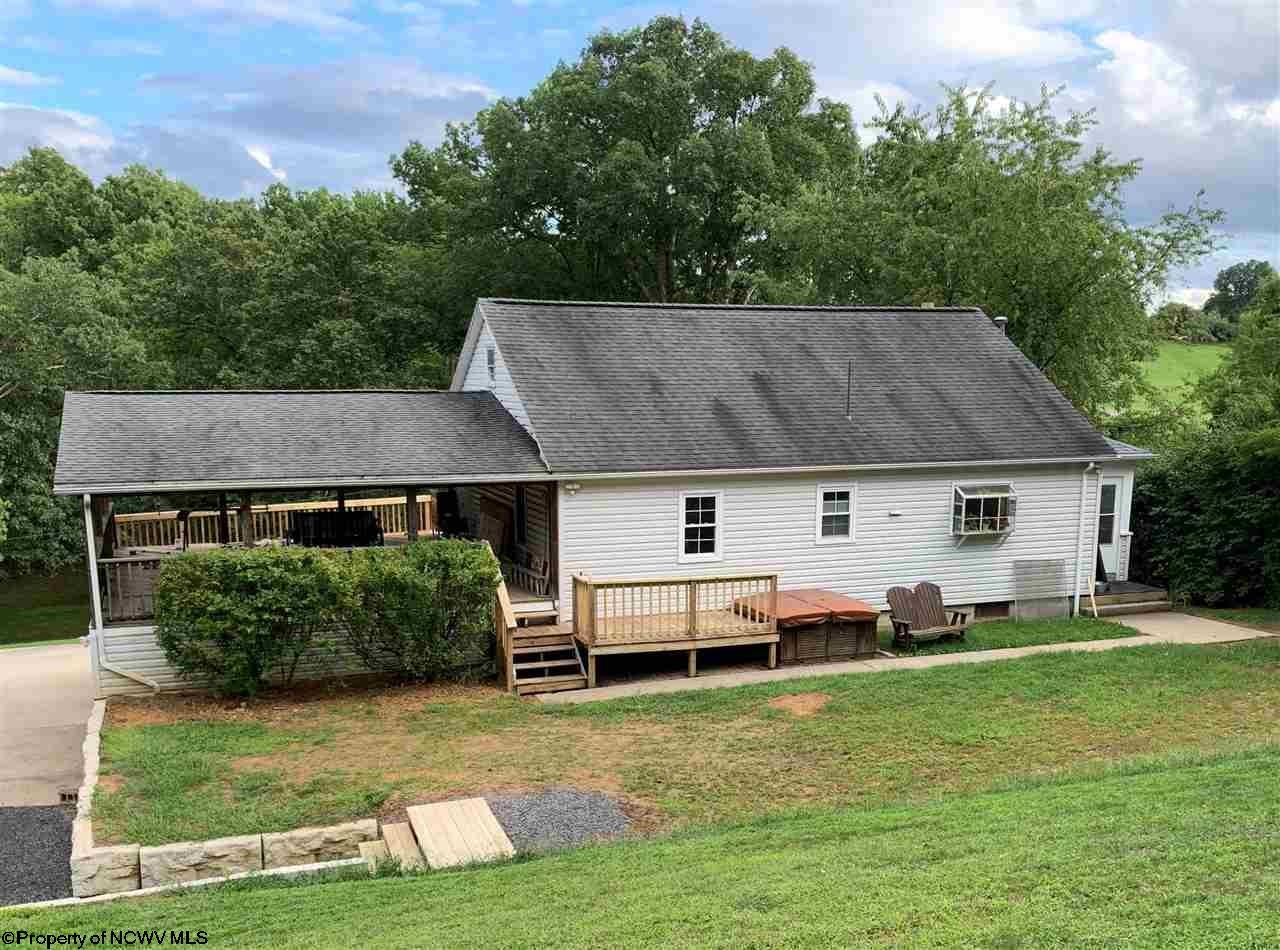 141 River Run Road Fairmont, WV 26554 - Photo 2 of 19 Gallery Image 2