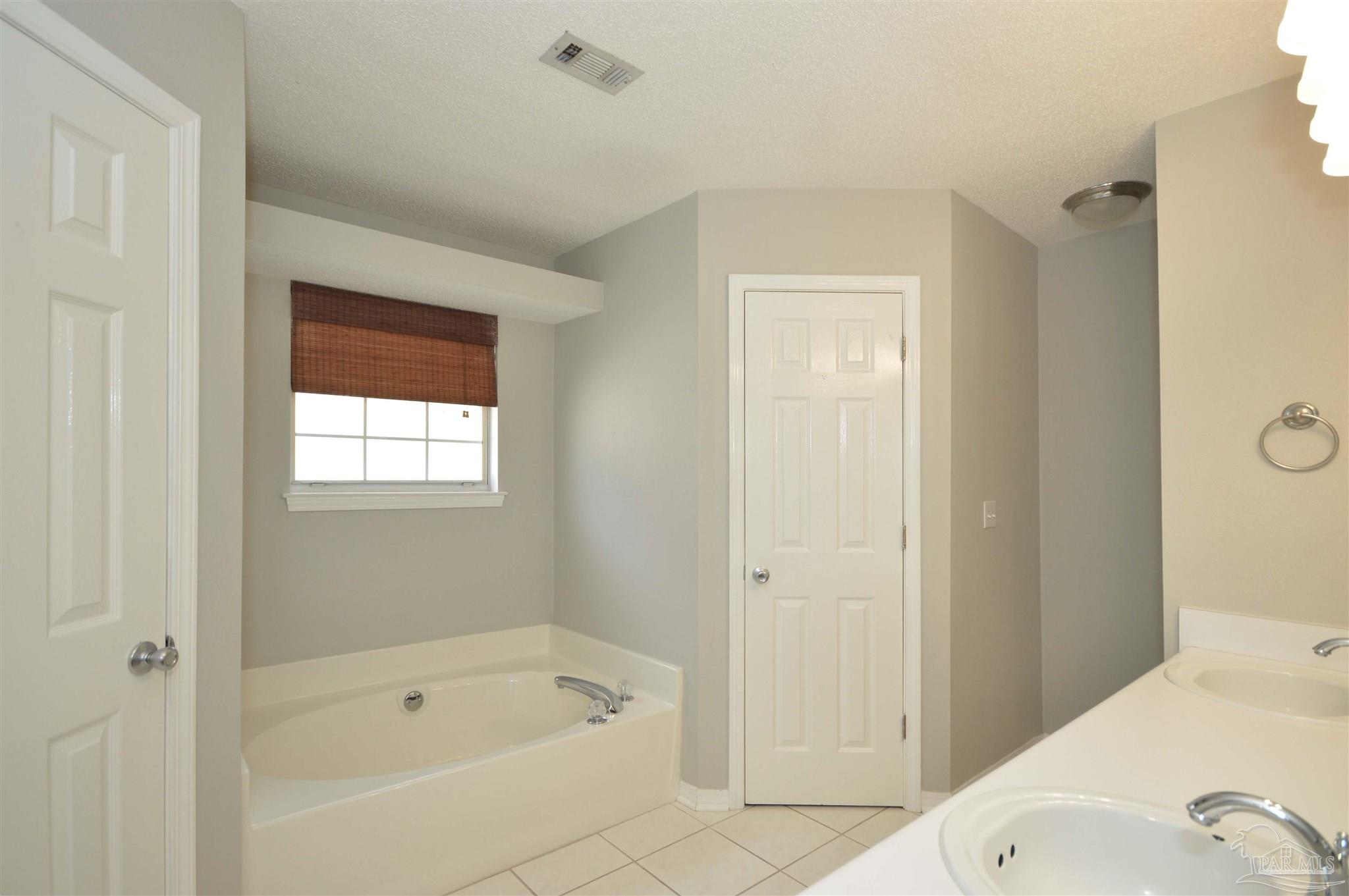 5837 Pebble Ridge Drive Milton, FL 32583 - Photo 22 of 48 Gallery Image 22