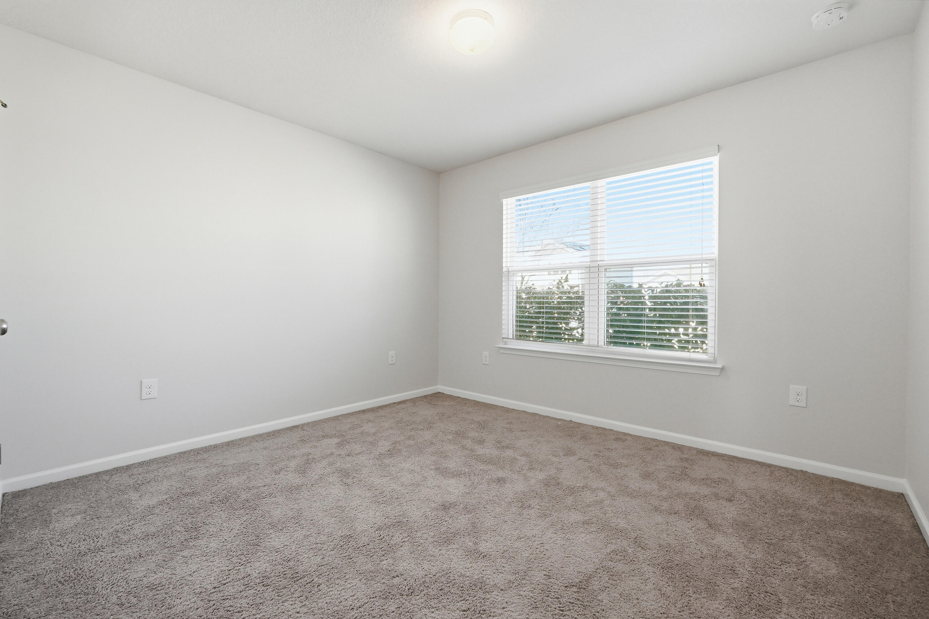 727 Widgeon Way Crestview, FL 32539 - Photo 12 of 41 727 Widgeon Way-15