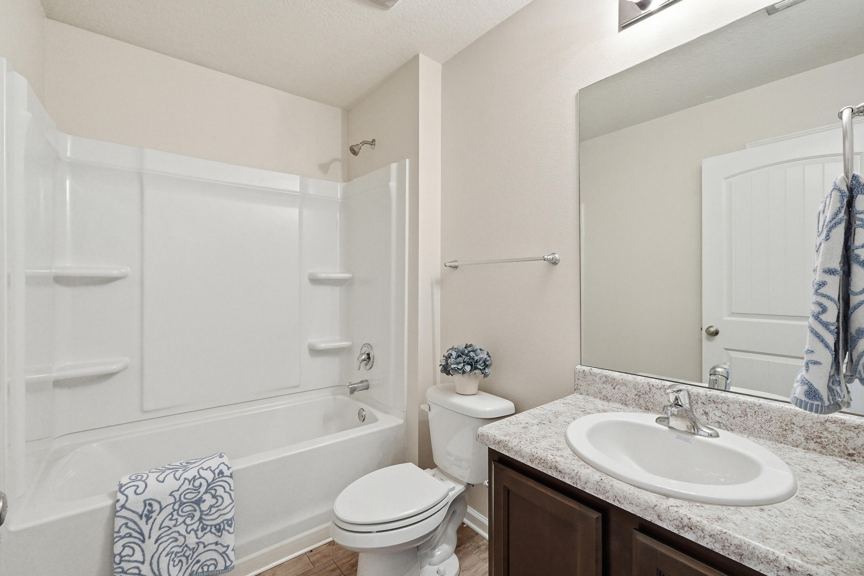 727 Widgeon Way Crestview, FL 32539 - Photo 36 of 41 727 Widgeon Way-17