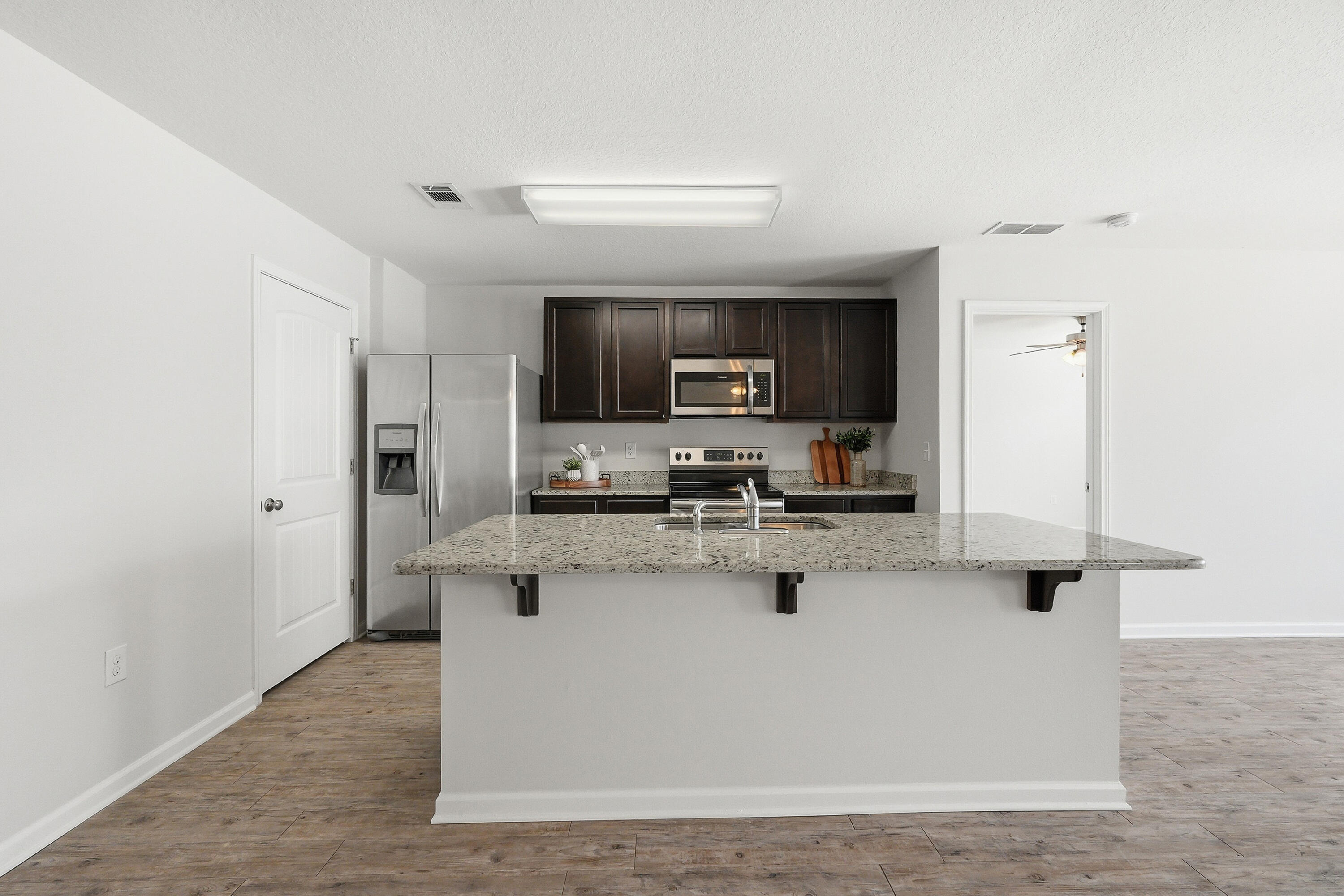 727 Widgeon Way Crestview, FL 32539 - Photo 4 of 41 727 Widgeon Way-36