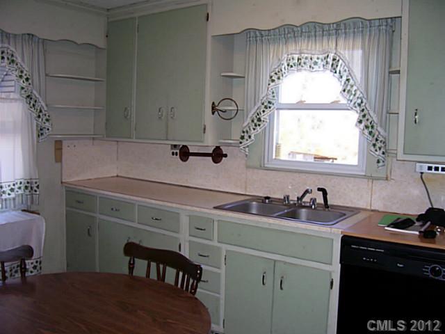 4697 Cureton Ferry Road Catawba, SC 29704 - Photo 10 of 16