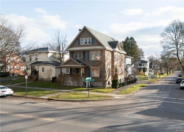 $249,900 | 118 East Genesee Street, Auburn, NY 13021