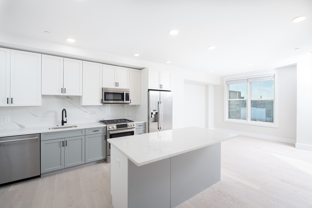 425 Border Street, Unit 207 Boston, MA 02128 - Photo 4 of 20
