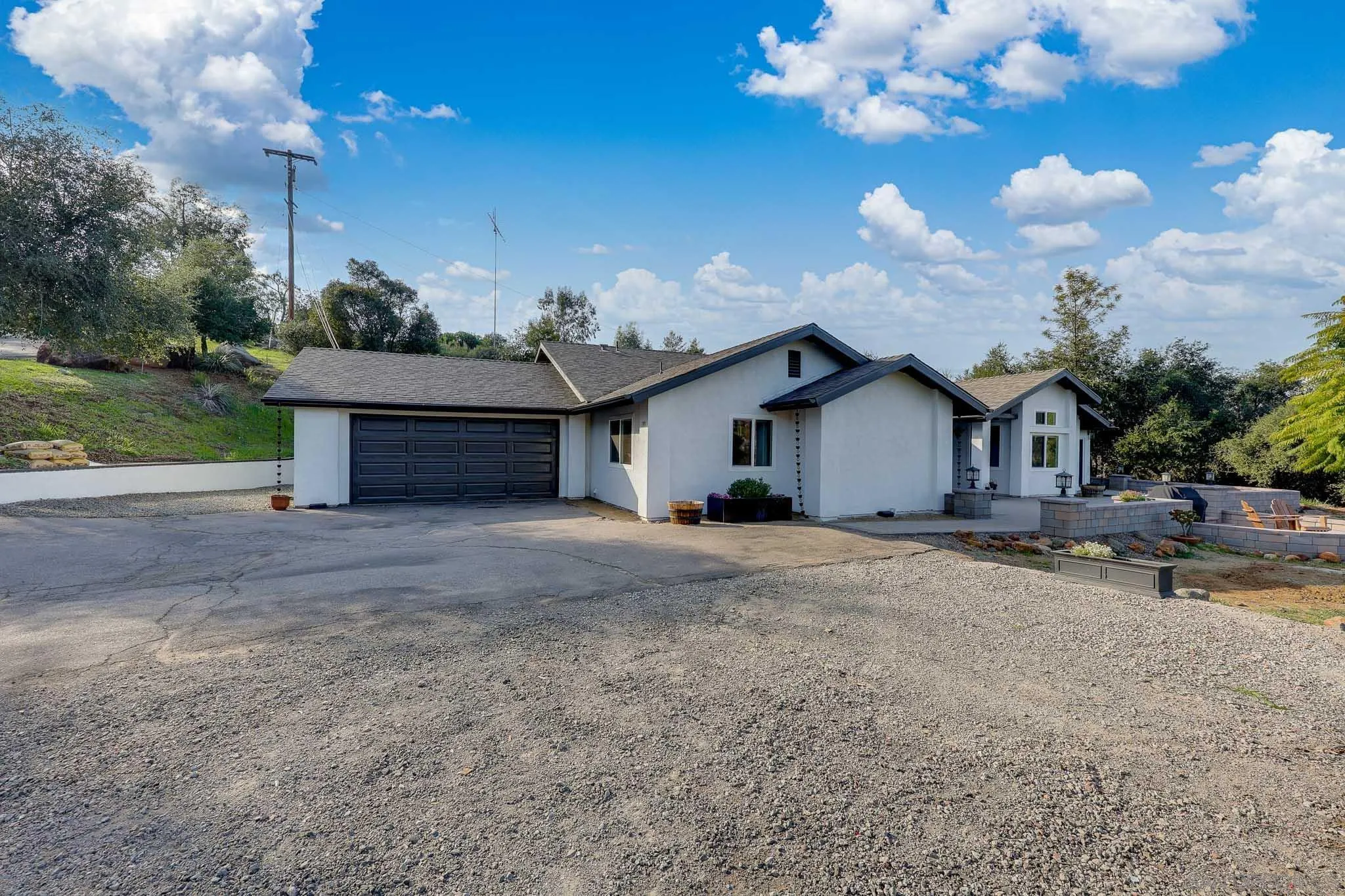 1392 Nancy Lee Lane Alpine, CA 91901 - Photo 3 of 49