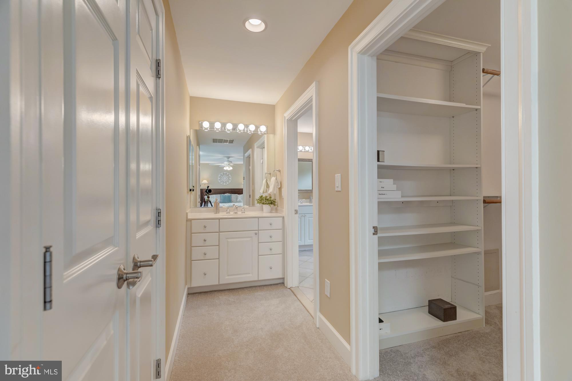 4052 Hunt Road Fairfax, VA 22032 - Photo 22 of 49 Master bathroom hallway
