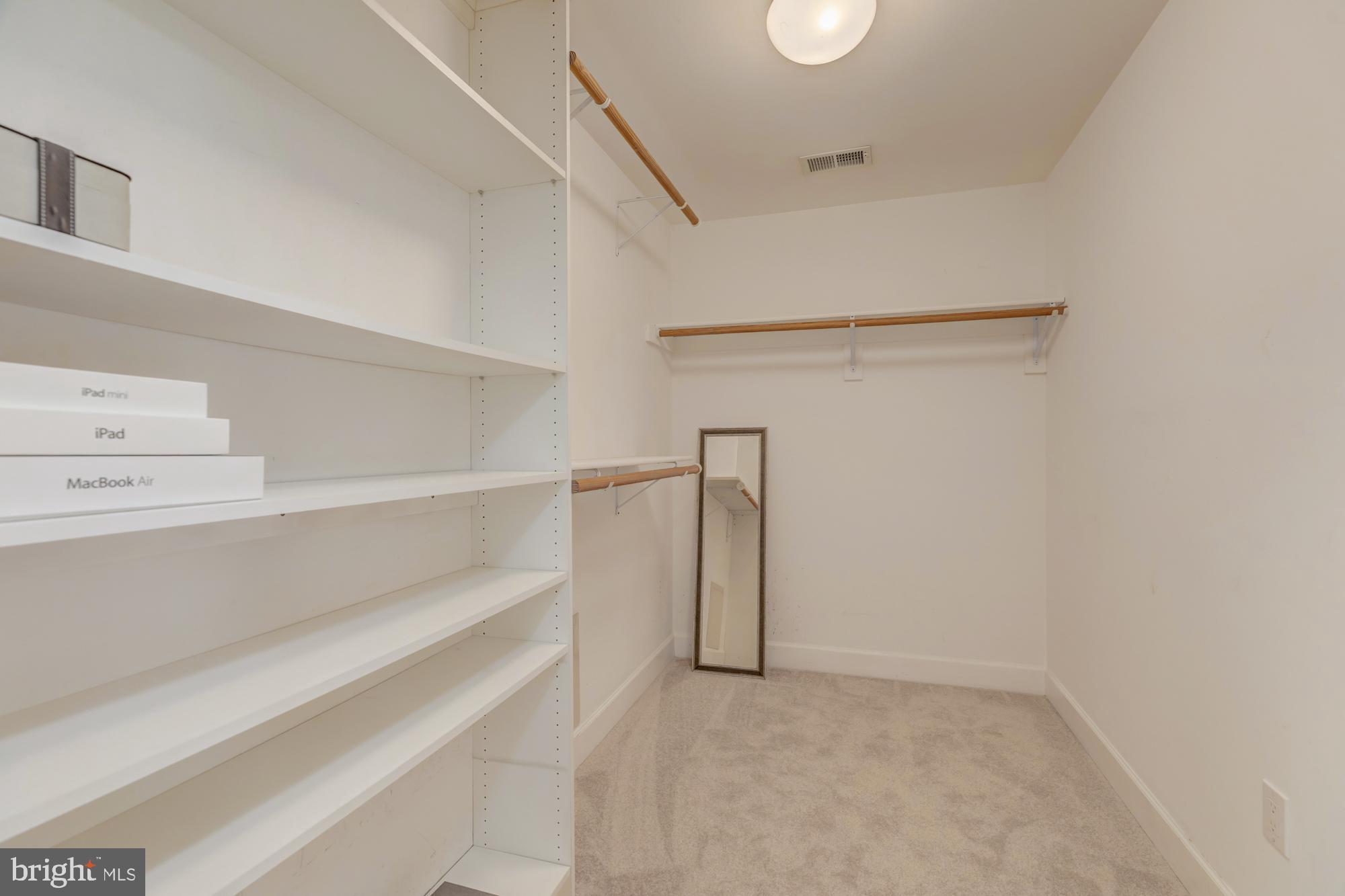 4052 Hunt Road Fairfax, VA 22032 - Photo 23 of 49 Master Bedroom walk in closet