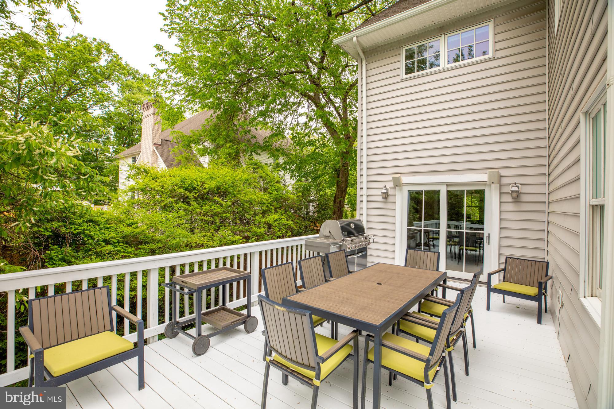 4052 Hunt Road Fairfax, VA 22032 - Photo 44 of 49 Deck area
