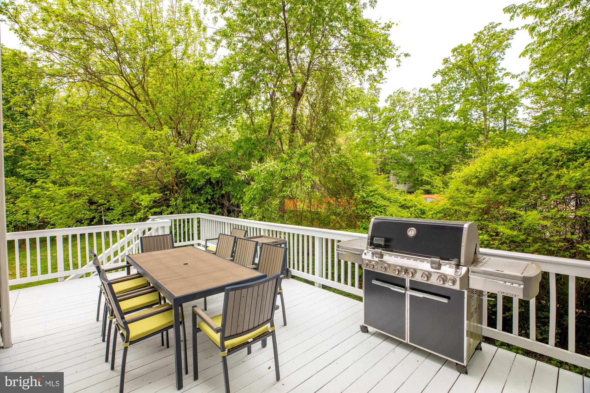 4052 Hunt Road Fairfax, VA 22032 - Photo 45 of 49 Deck