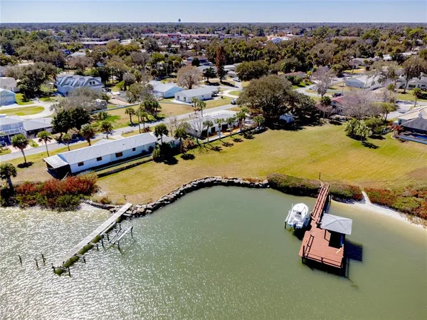 $739,000 | 203 Parkwood Lane, Edgewater, FL 32132