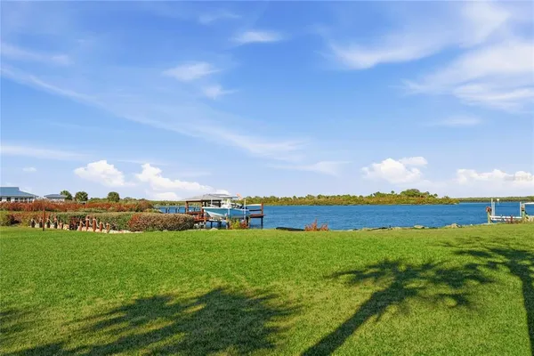 $739,000 | 203 Parkwood Lane, Edgewater, FL 32132