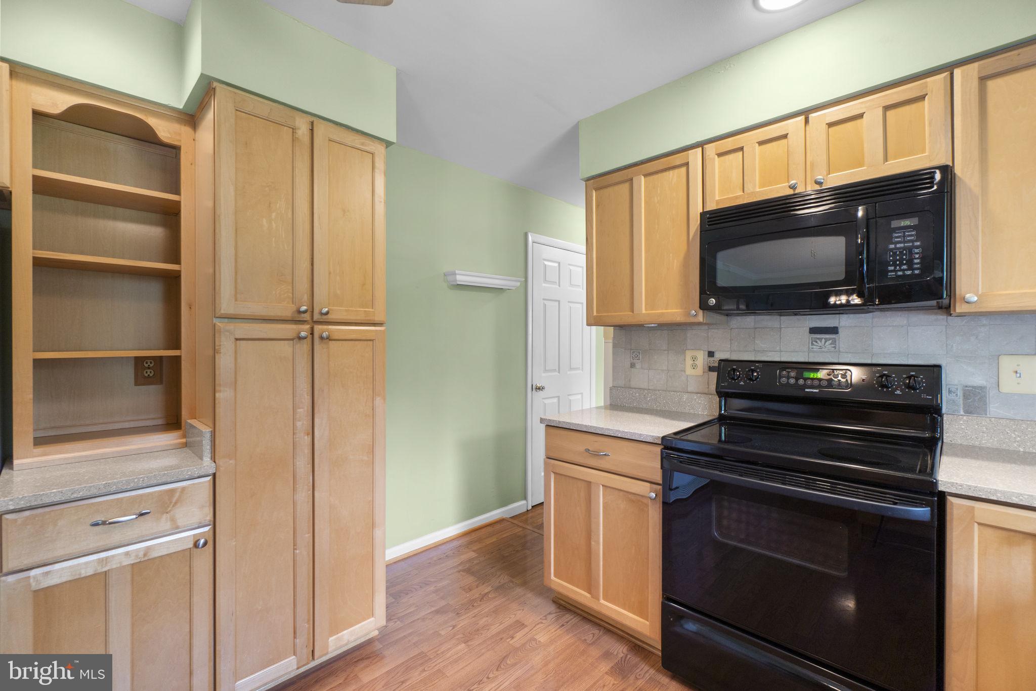 557 Oak Tree Road Westminster, MD 21157 - Photo 7 of 42 Kitchen