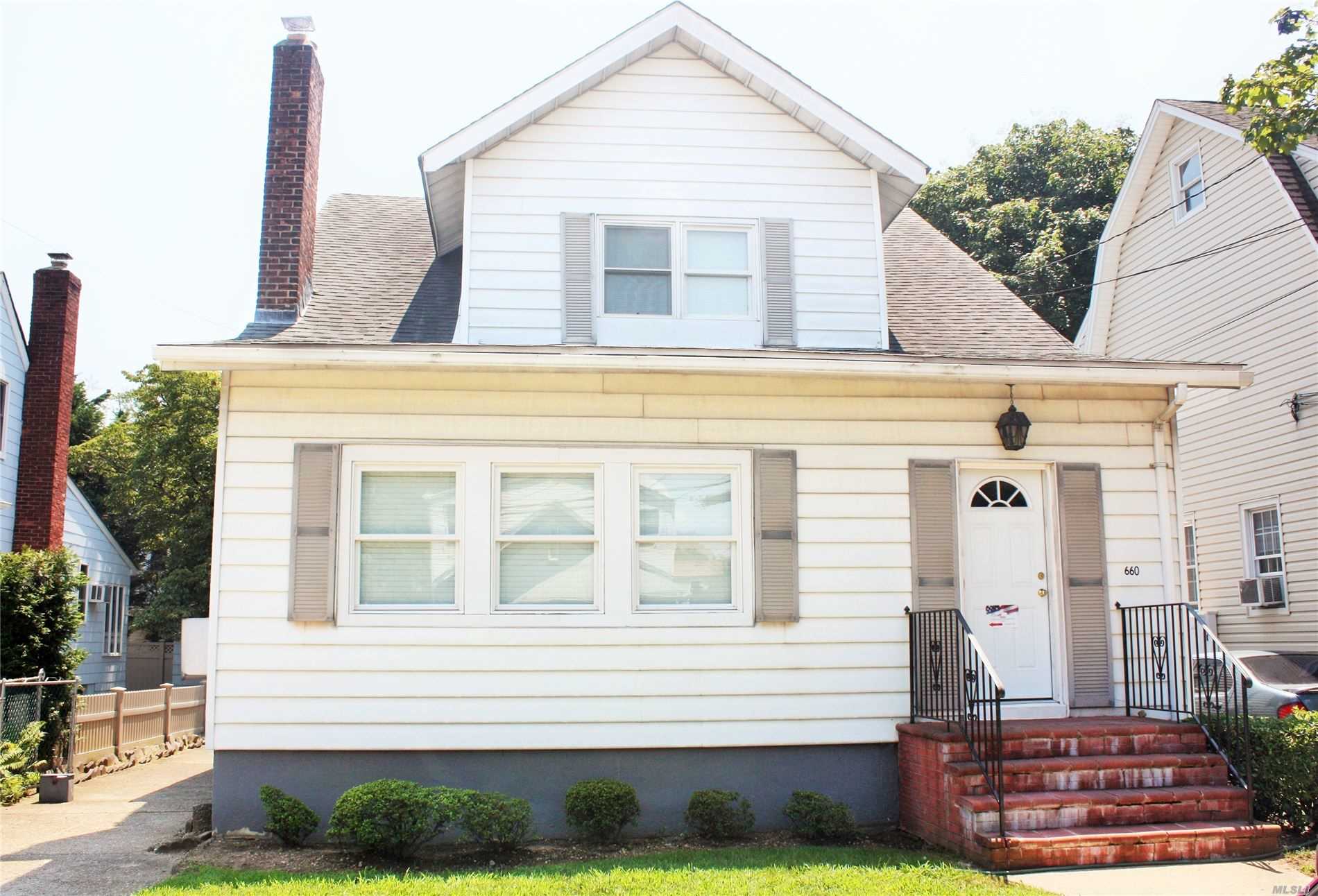 660 Westminster Road Baldwin, NY 11510 - Photo 1 of 1