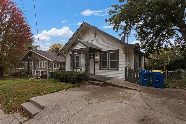 $240,000 | 34 South Jewell Street, Liberty, MO 64068