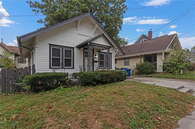 $240,000 | 34 South Jewell Street, Liberty, MO 64068