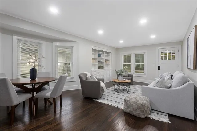 $240,000 | 34 South Jewell Street, Liberty, MO 64068