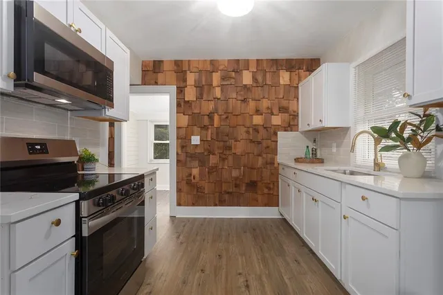 $240,000 | 34 South Jewell Street, Liberty, MO 64068