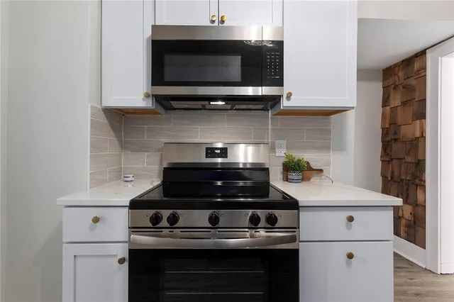 $240,000 | 34 South Jewell Street, Liberty, MO 64068