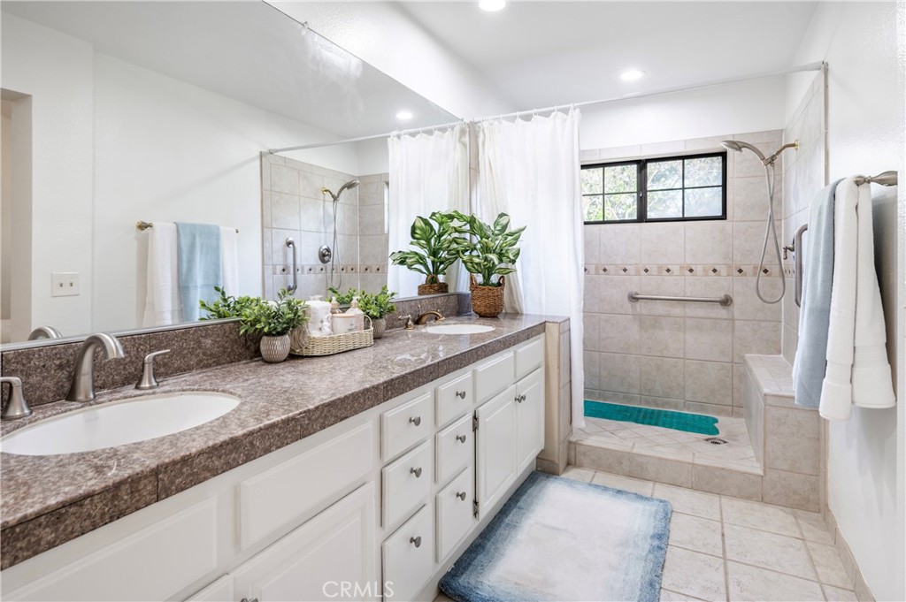 492 East Yale Loop Irvine, CA 92614 - Photo 15 of 31