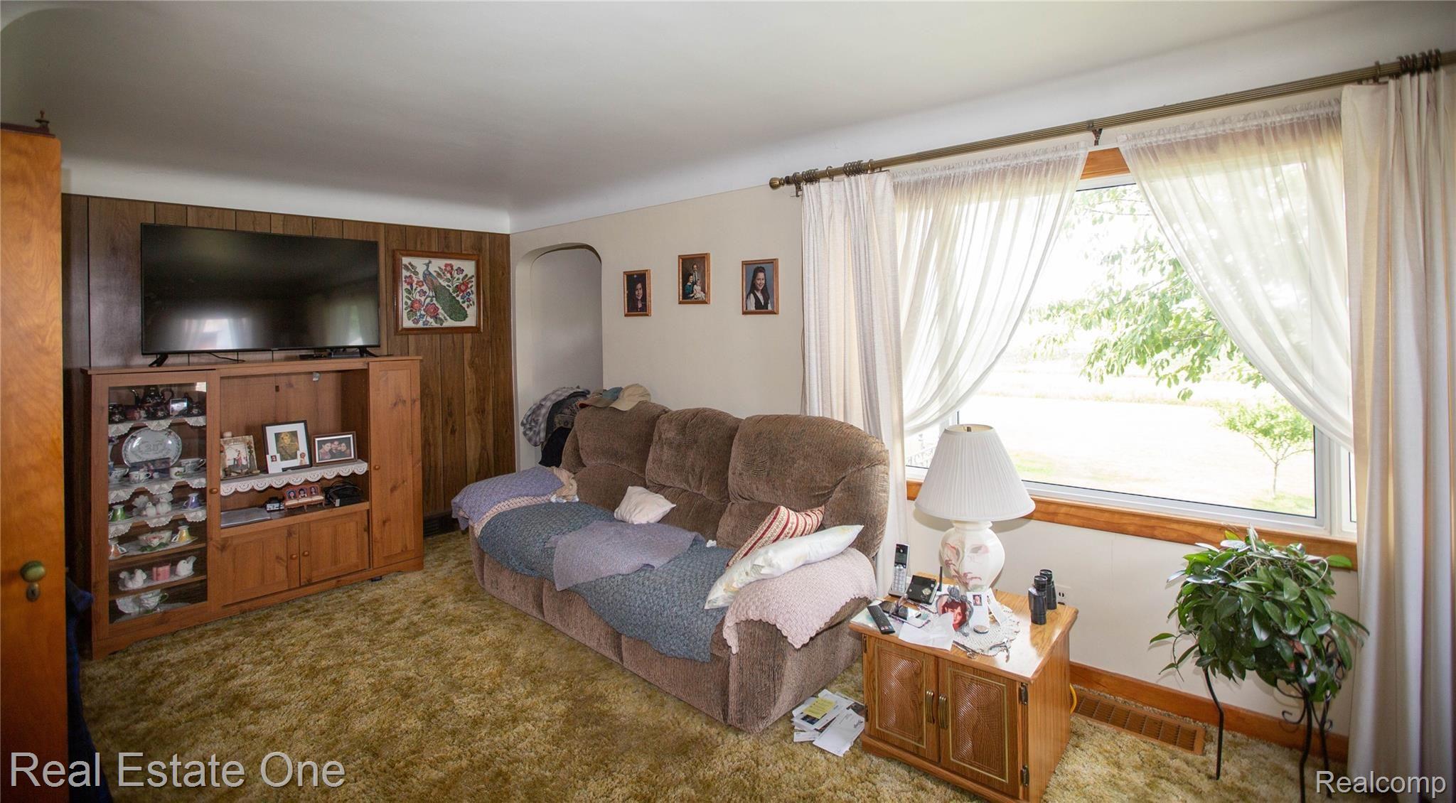 5387 Bricker Road Croswell, MI 48422 - Photo 8 of 26 0S4A4494.jpg
