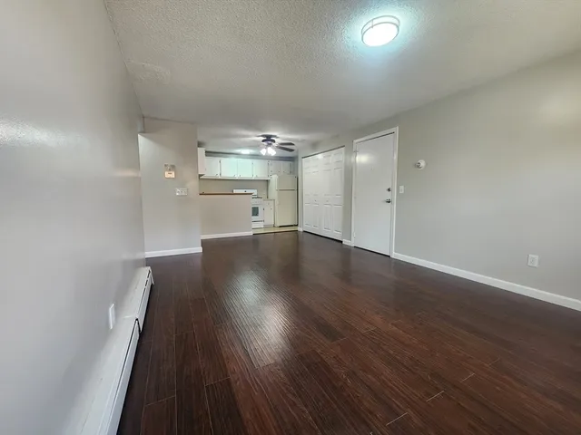 $2,100 | 134 Tyngsboro Road, Unit 10, Chelmsford, MA 01863