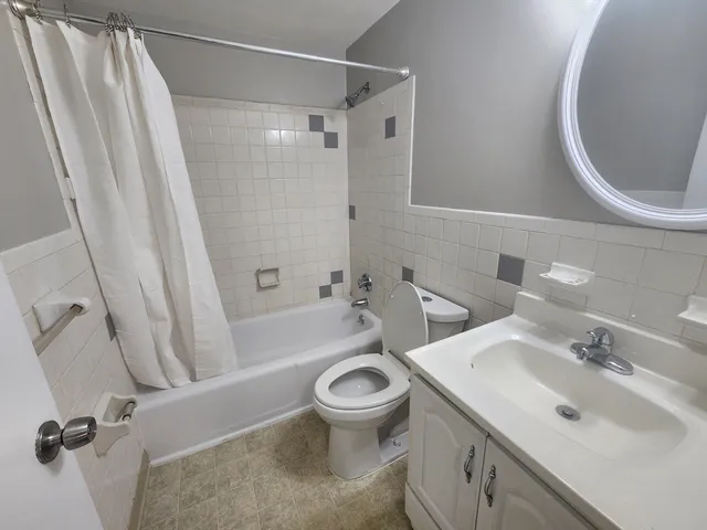 $2,100 | 134 Tyngsboro Road, Unit 10, Chelmsford, MA 01863