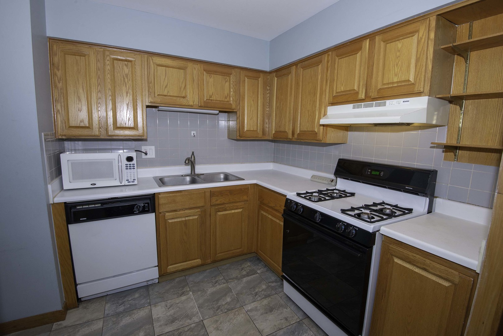 19330 Wolf Road, Unit 2 Mokena, IL 60448 - Photo 4 of 7