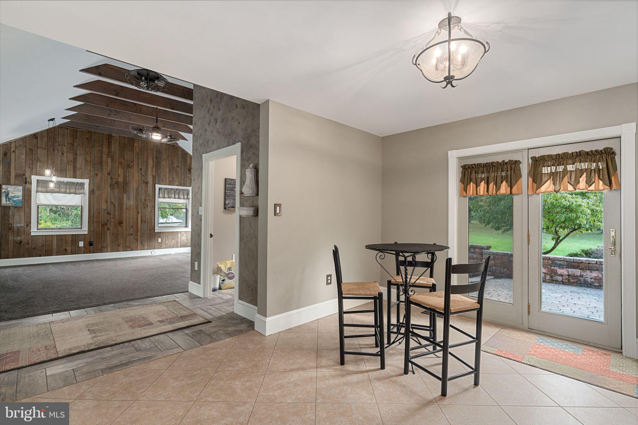2455 Bedminster Road Perkasie, PA 18944 - Photo 15 of 68