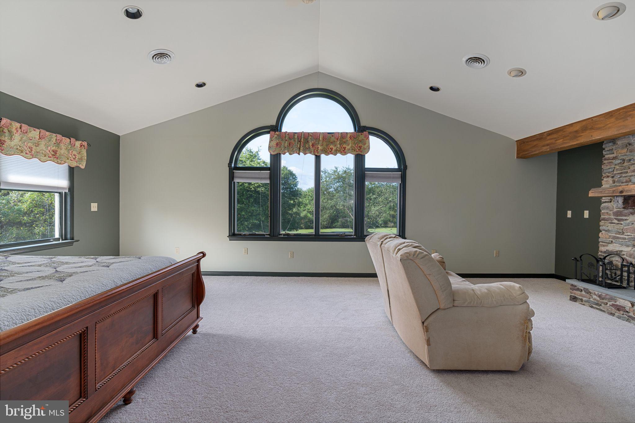 2455 Bedminster Road Perkasie, PA 18944 - Photo 24 of 68