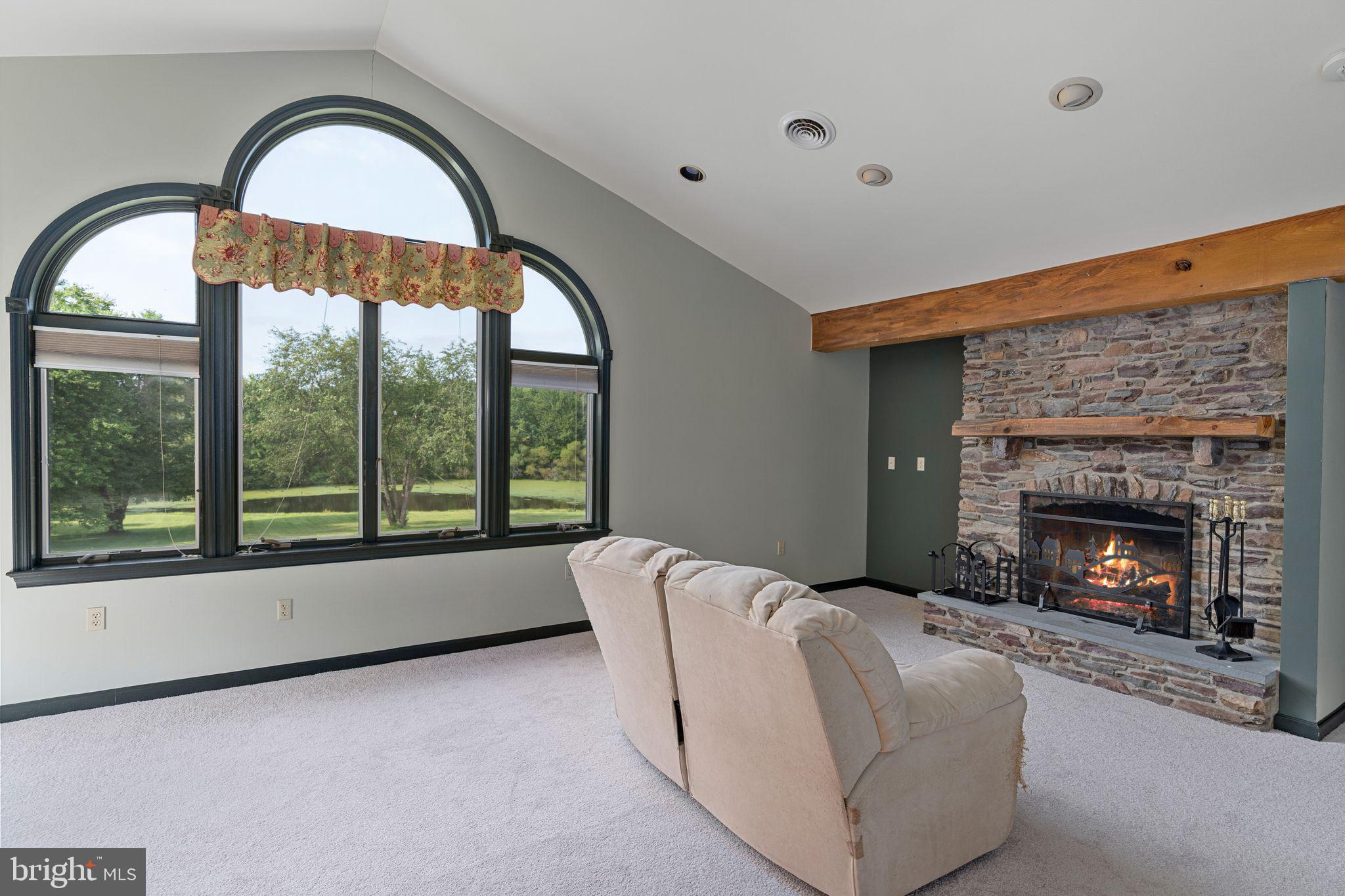 2455 Bedminster Road Perkasie, PA 18944 - Photo 25 of 68