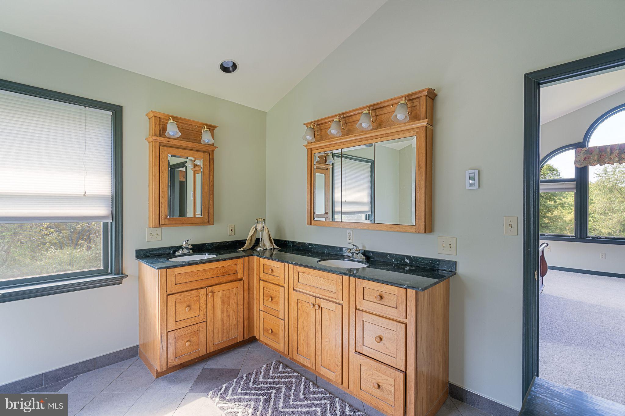 2455 Bedminster Road Perkasie, PA 18944 - Photo 29 of 68