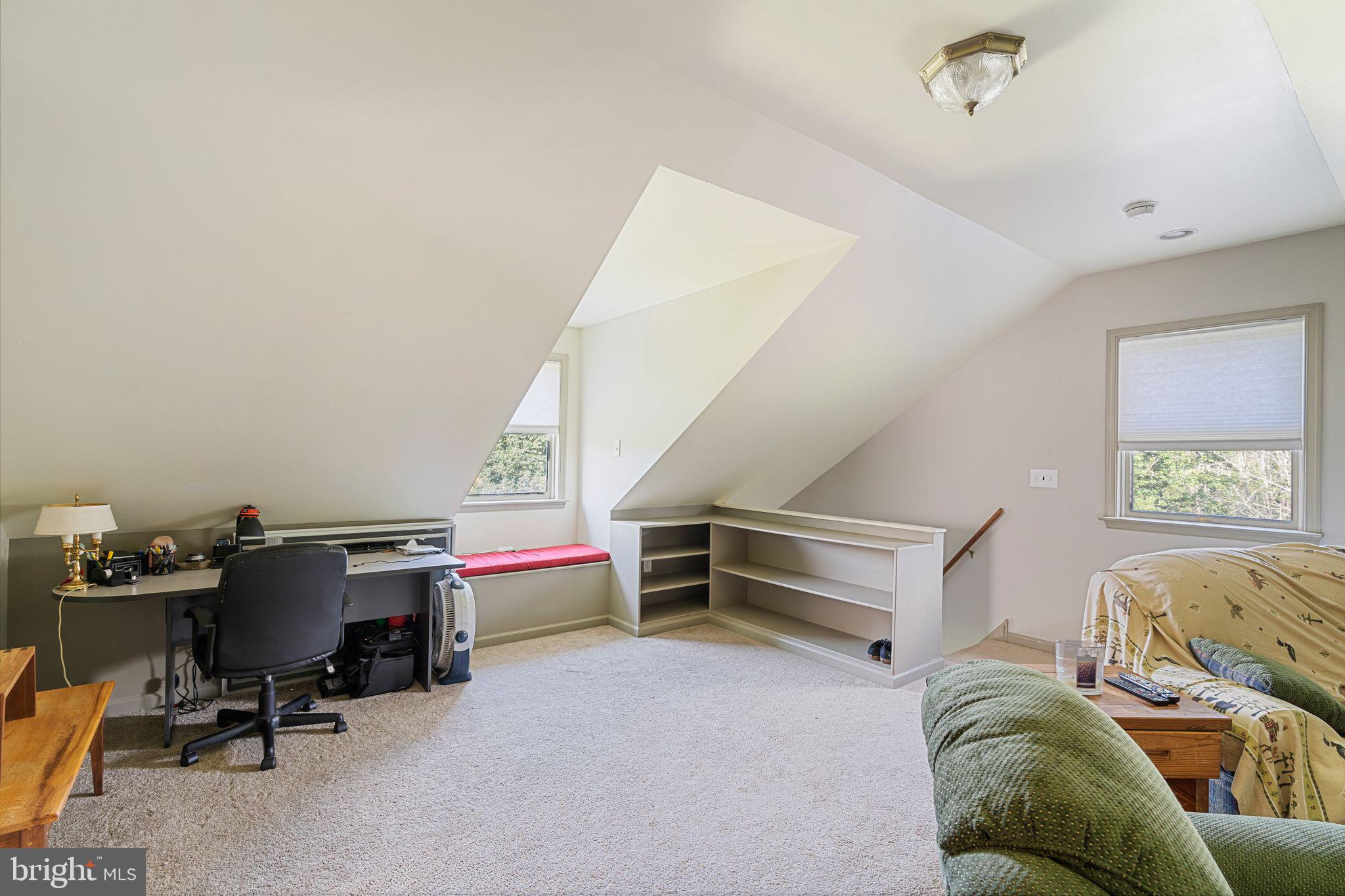 2455 Bedminster Road Perkasie, PA 18944 - Photo 40 of 68