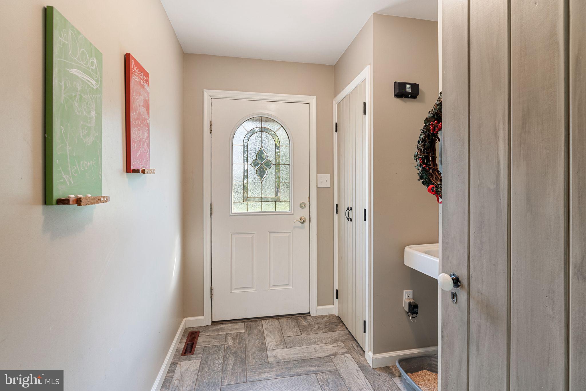 2455 Bedminster Road Perkasie, PA 18944 - Photo 7 of 68