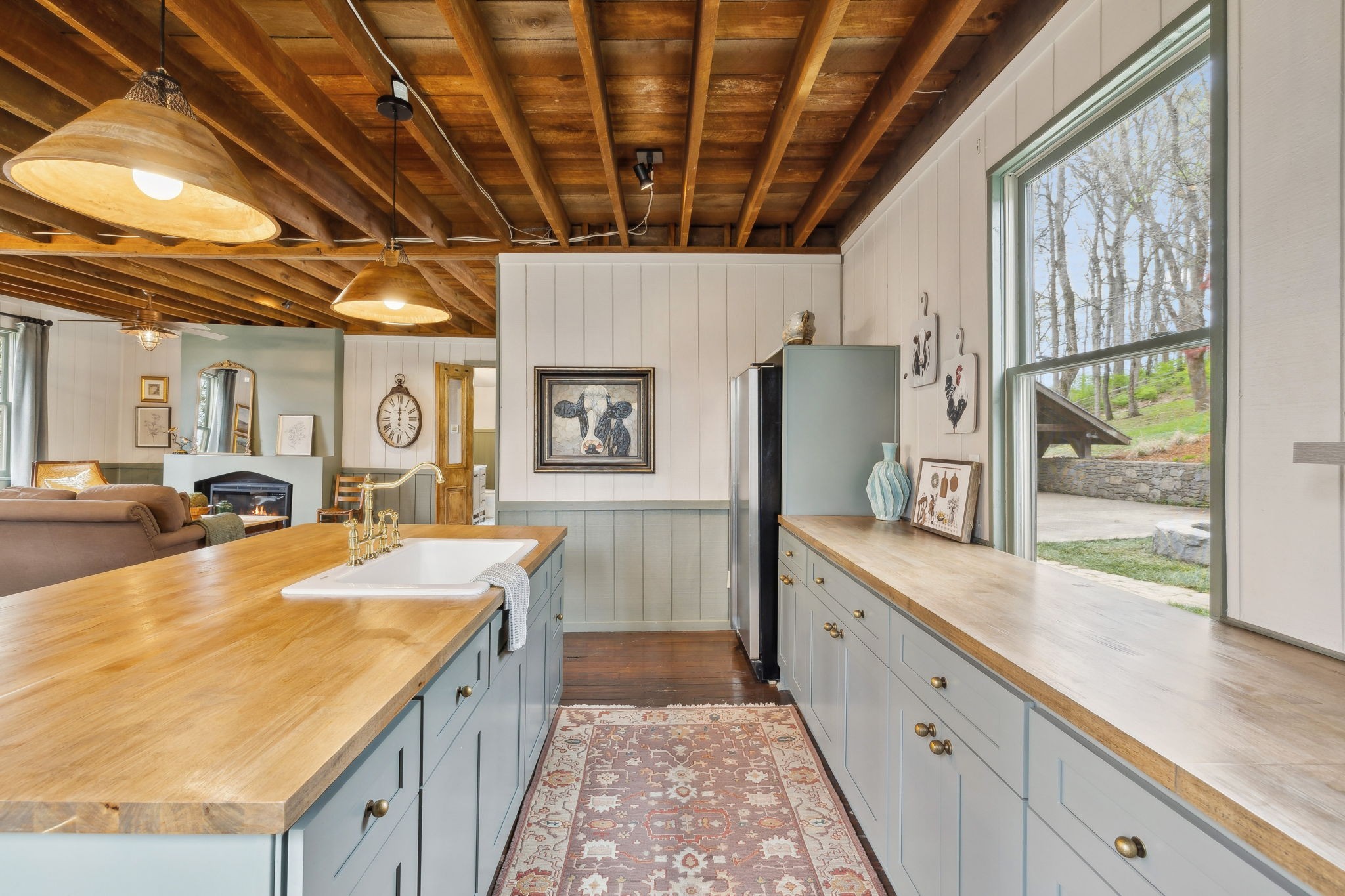 3110 McMillan Road Franklin, TN 37064 - Photo 65 of 96 a spacious bathroom with a granite countertop sink and a bathtub