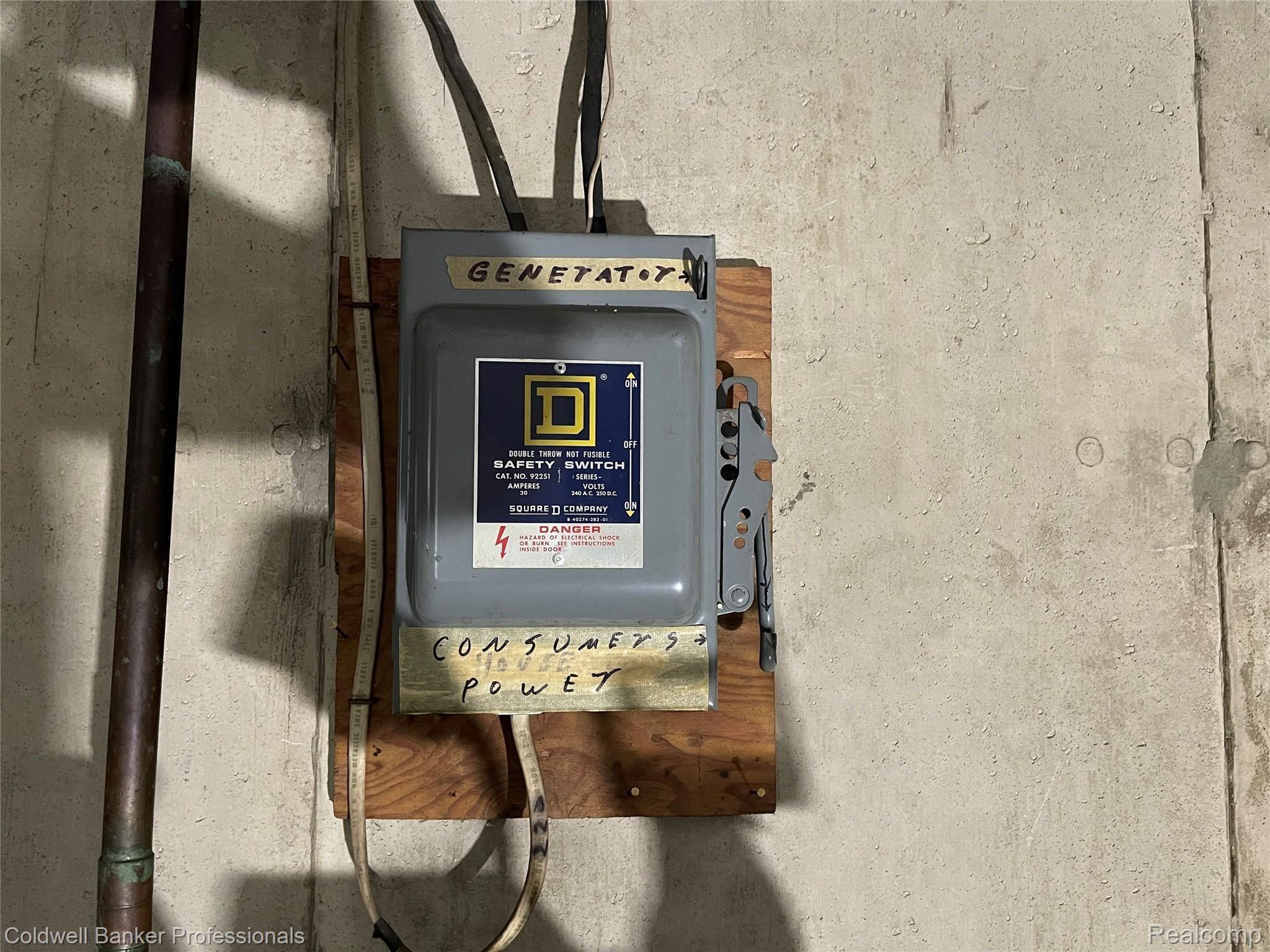 2947 Parmenter Road Corunna, MI 48817 - Photo 38 of 51 Generator connect.JPG