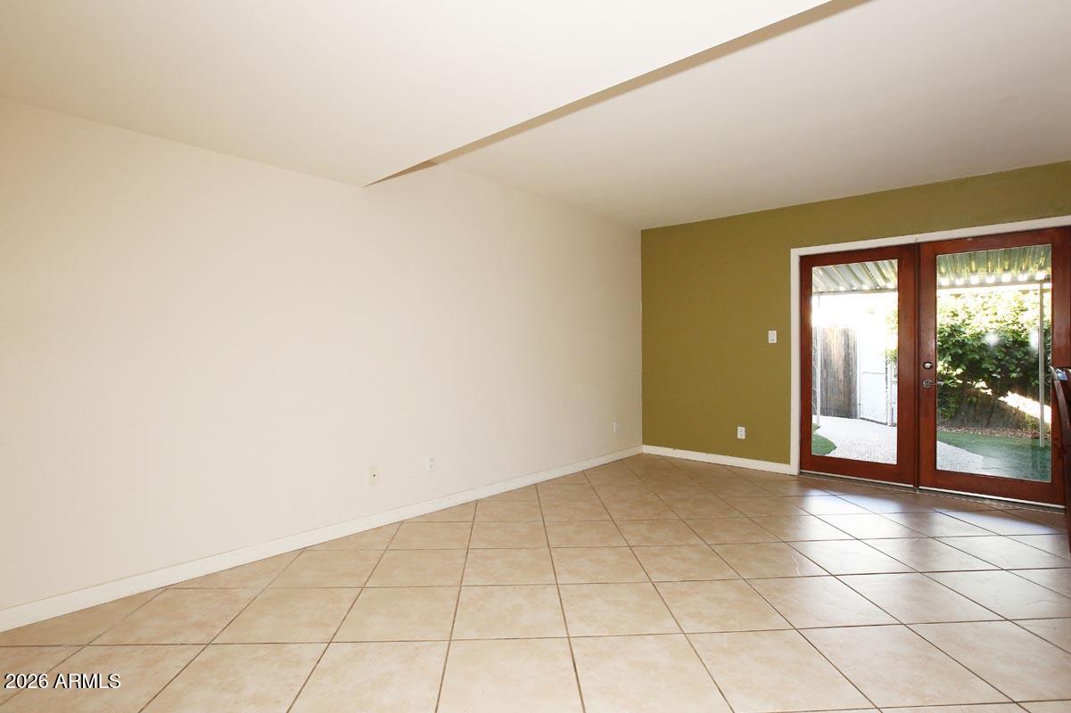 5114 North Granite Reef Road Scottsdale, AZ 85250 - Photo 11 of 29 Dining Room