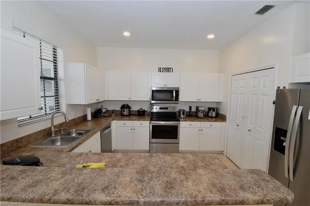 $400,000 | 15151 Summit Pl Circle, Unit 231, Naples, FL 34119